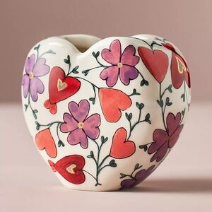 Anthropologie The Mud Fairy Blooming Hearts Stoneware Heart Vase White Small NEW